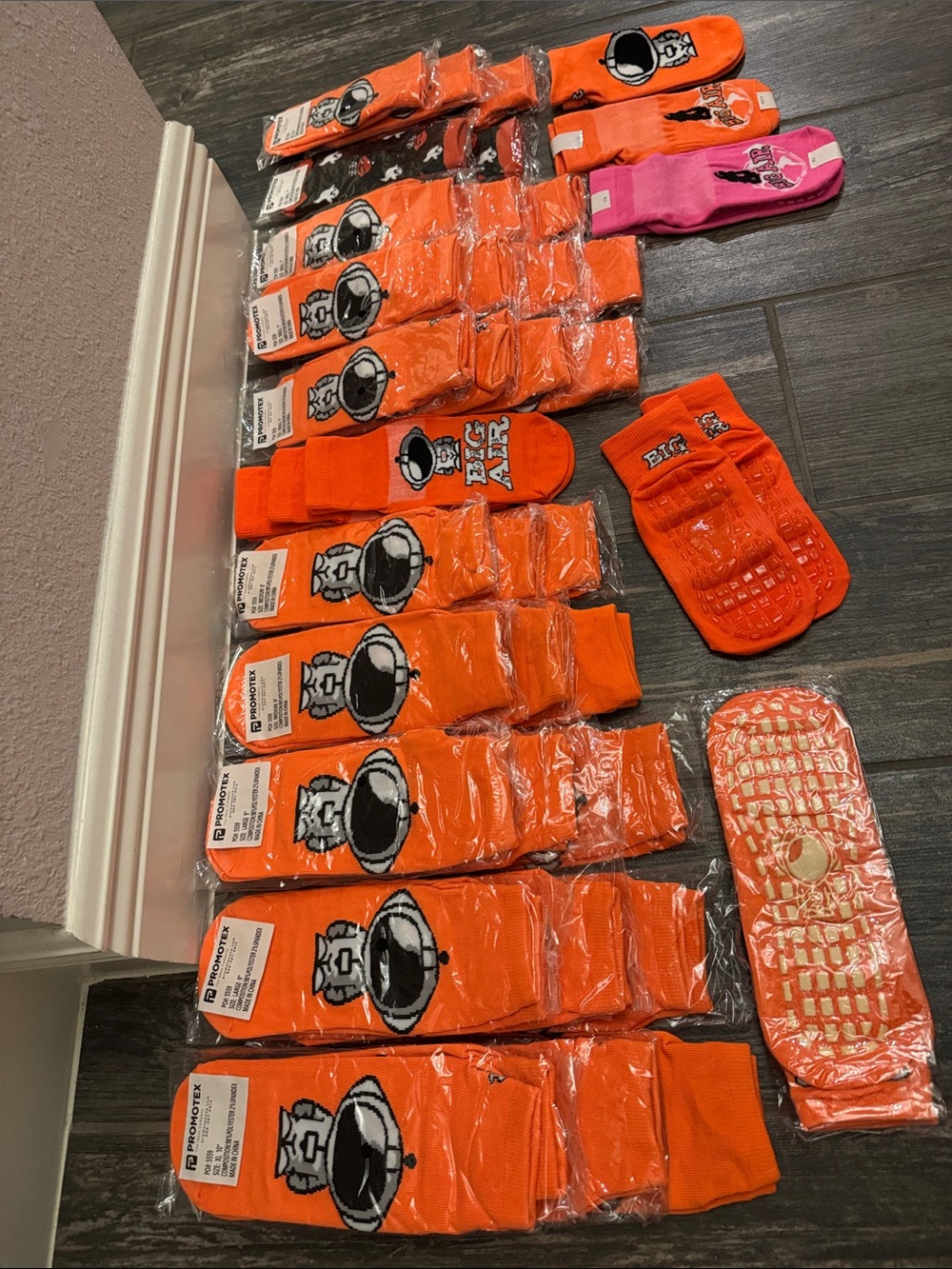 39 pairs (mixed sizes) Orange Non-Slip BIG AIR Grip Socks - Silicone Backing